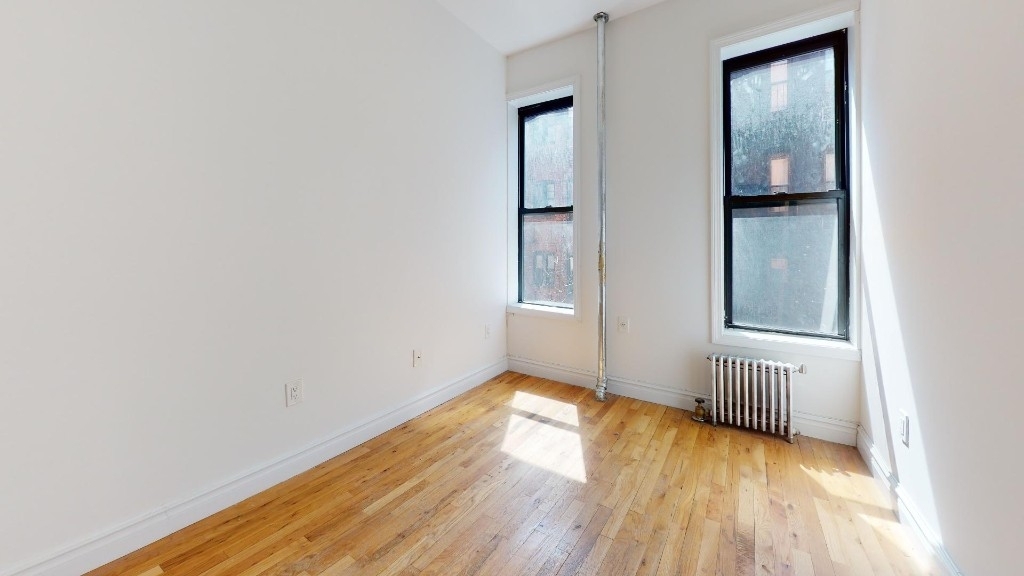 East 91st Street - Photo 10