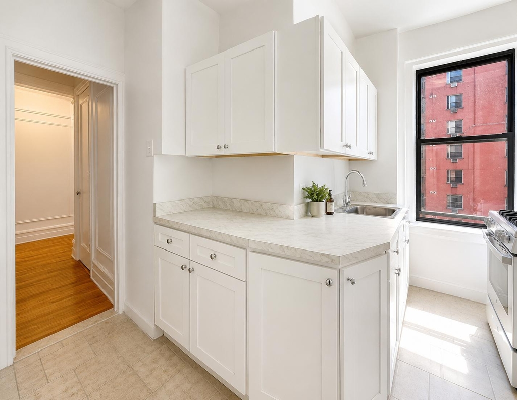 622 West 141st Street - Photo 10