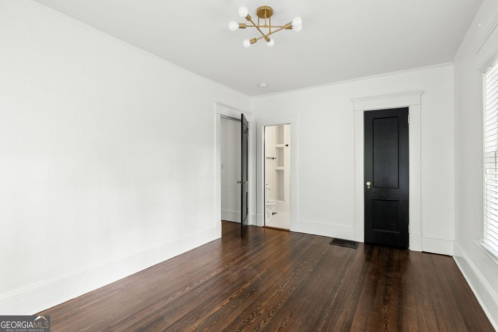 1047 Greencove Avenue Ne - Photo 17