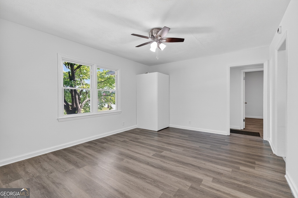 2036 Mcpherson Drive - Photo 11