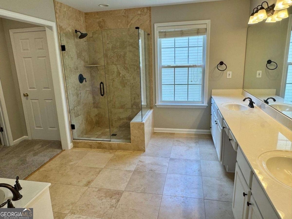230 Albrighton Court - Photo 15