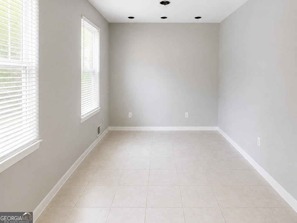 339 Desiree Drive - Photo 6