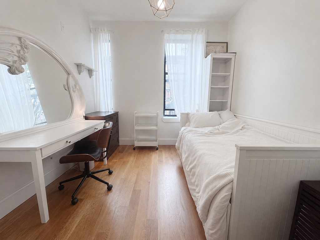 306 Linden Street - Photo 5