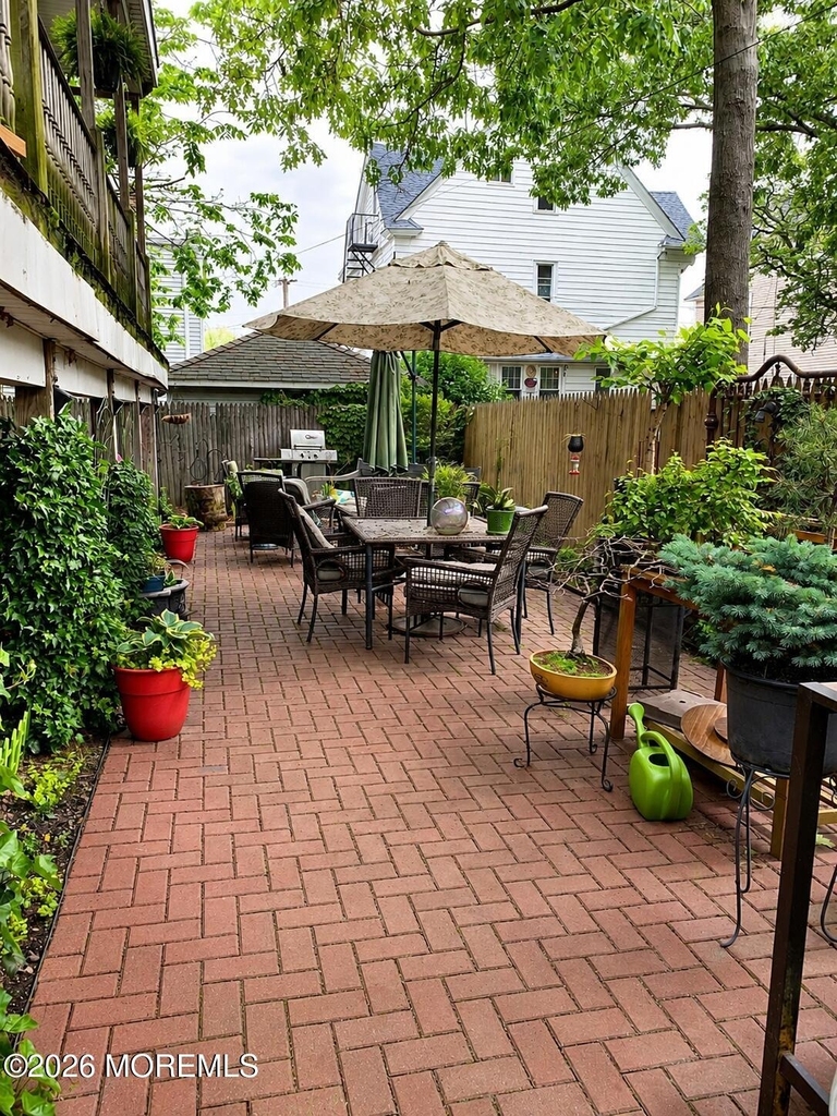 908 Main Street - Photo 4