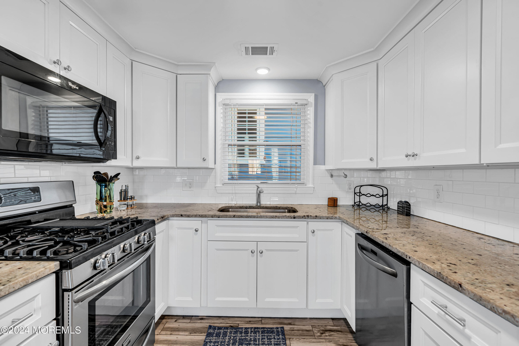 10 Pershing Avenue - Photo 5