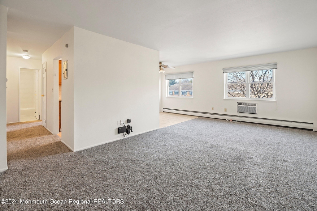 80 Manchester Court - Photo 1
