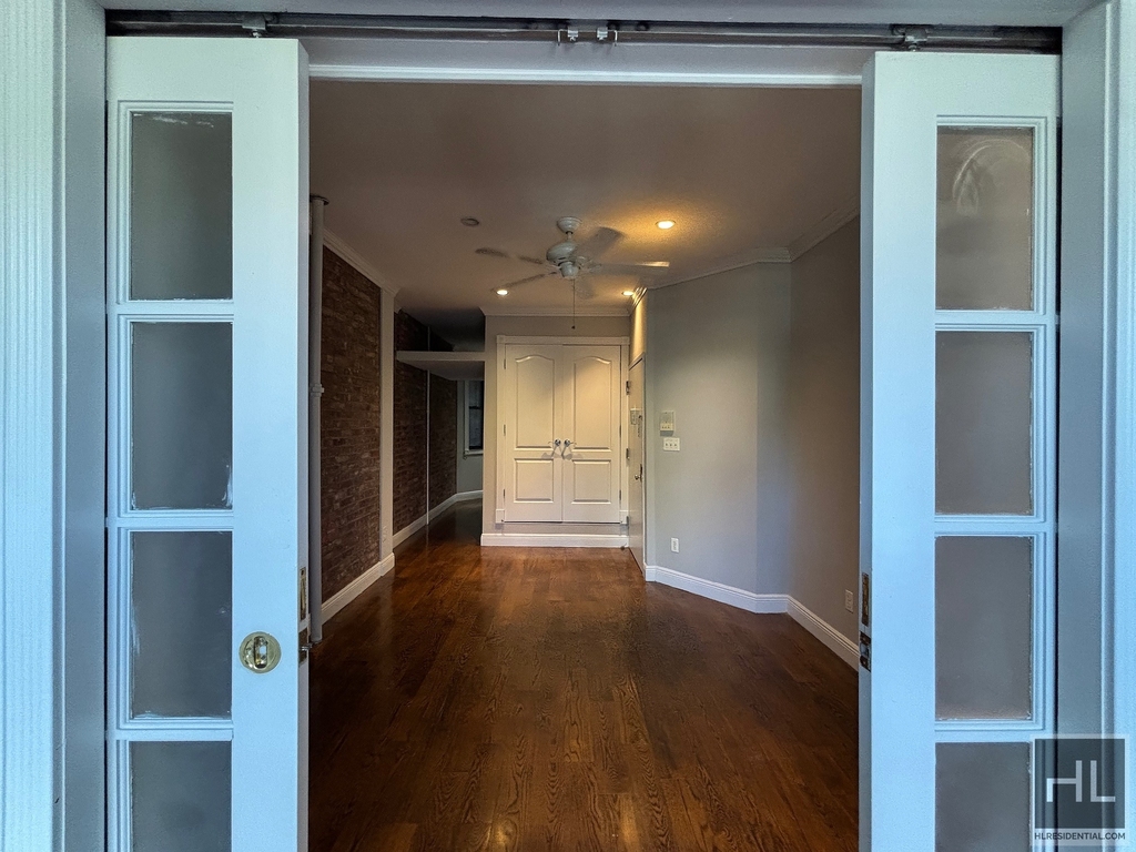 10th Ave. - Photo 2