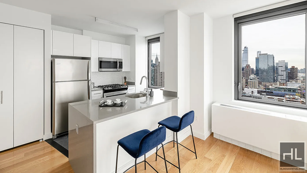 West 57th Street - Photo 1