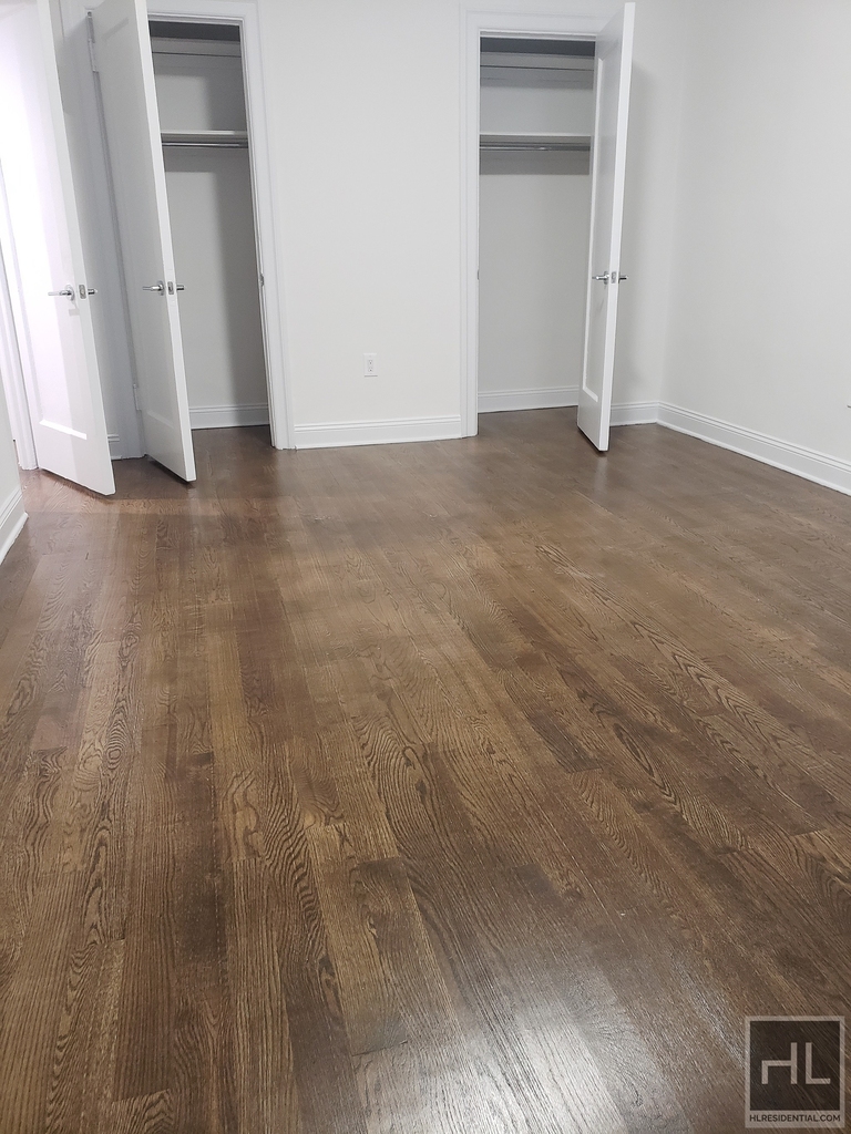 West 55 Street - Photo 1
