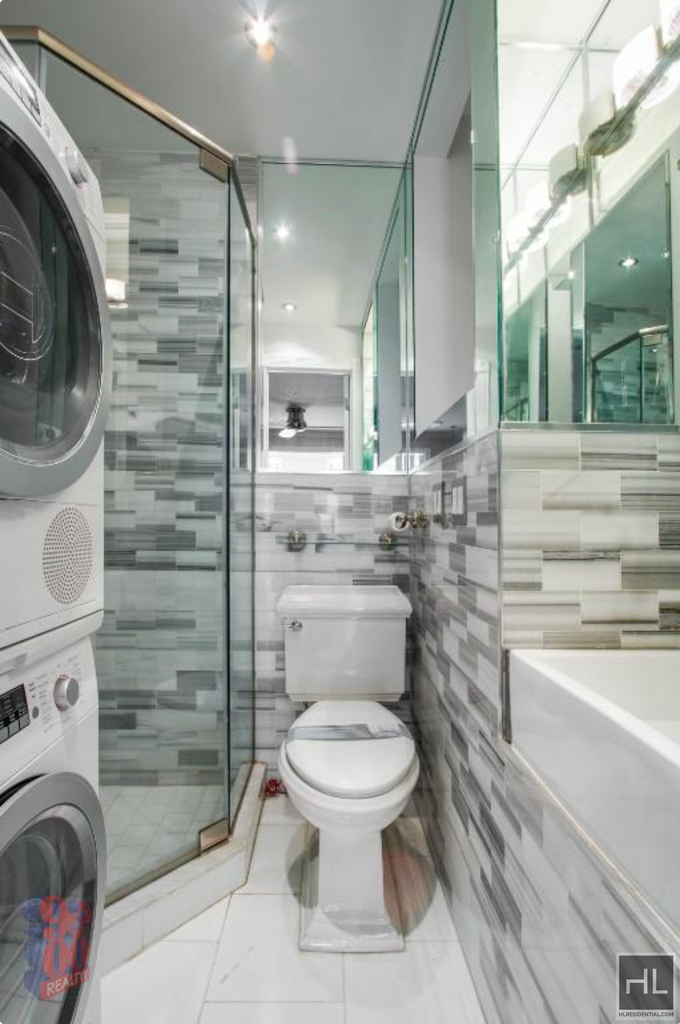 W 53rd St. - Photo 3