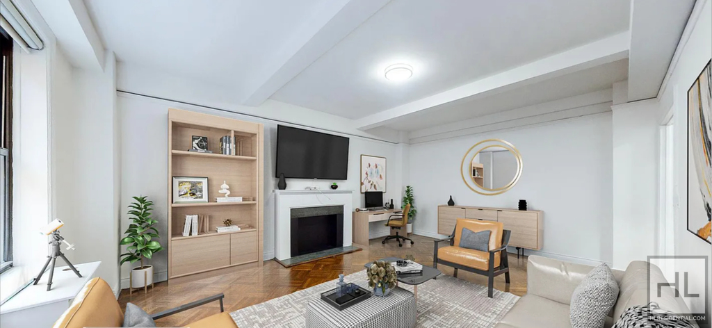 West 55 Street - Photo 0