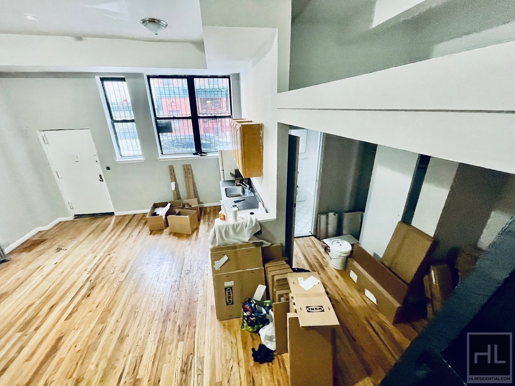 Stanton Street - Photo 1