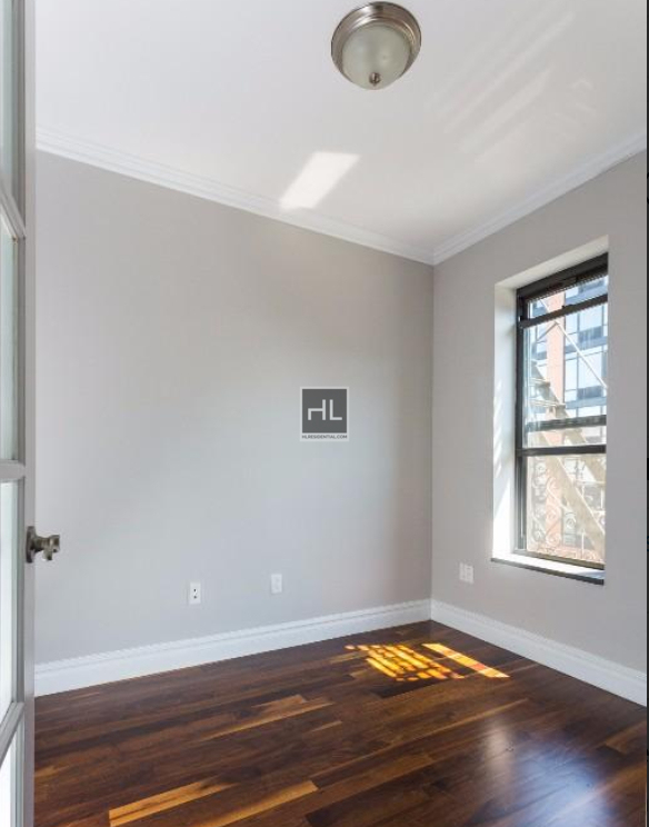 Lexington Ave. - Photo 3