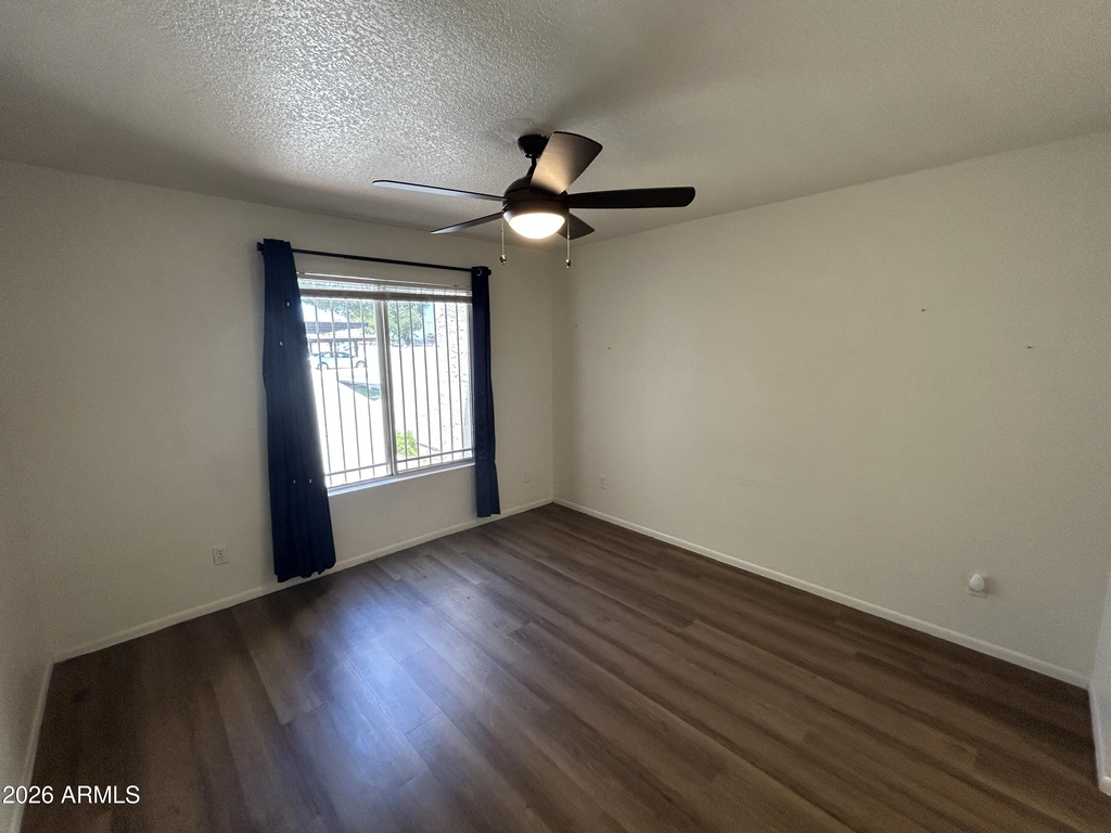 4730 W Northern Avenue - Photo 5