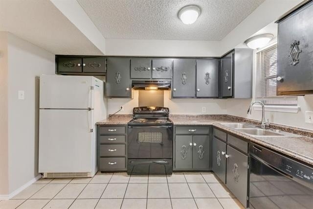 1728 Sanford - Photo 4