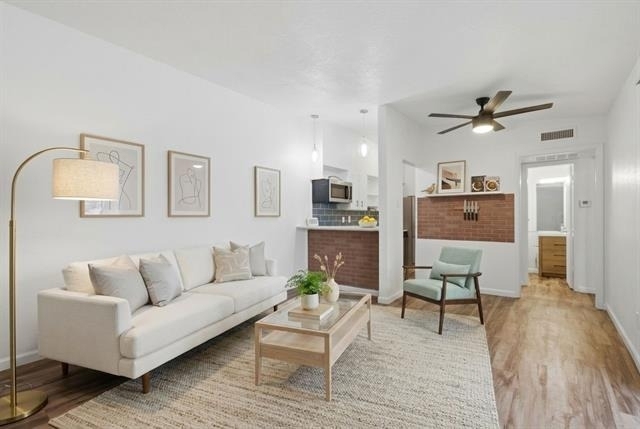 2627 Douglas Avenue - Photo 4