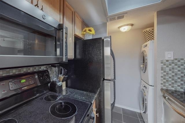 5916 Gaston Avenue - Photo 9