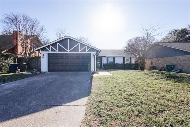 3921 Teaberry Lane - Photo 0
