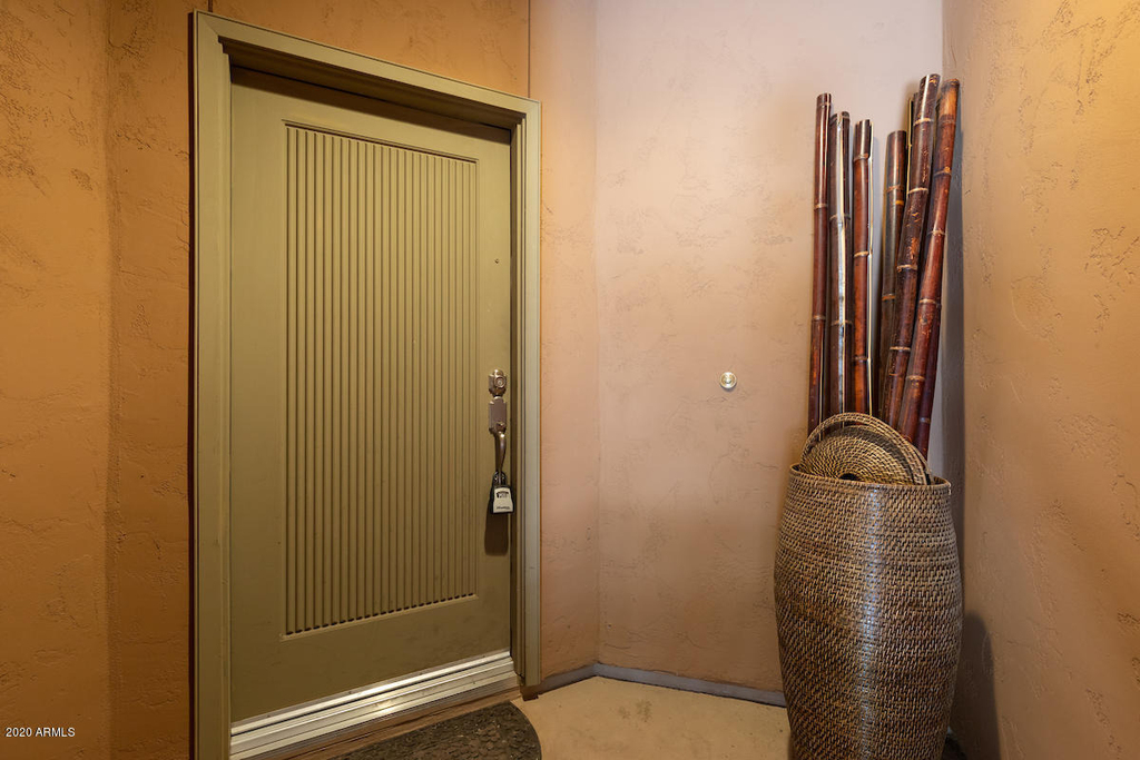 19700 N 76th Street - Photo 2