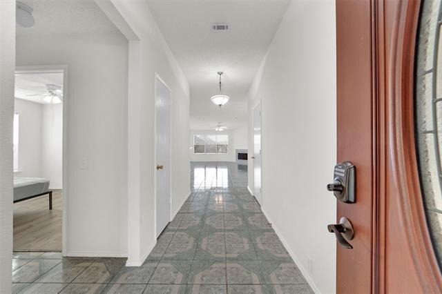 1407 Autumncrest Drive - Photo 2