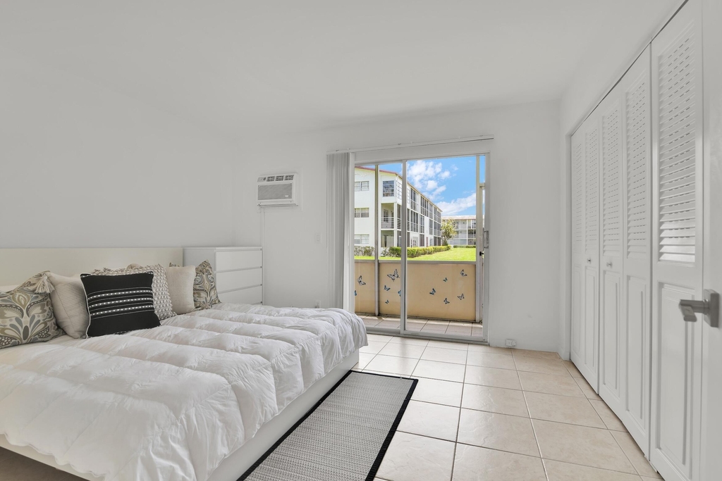 175 Fanshaw E - Photo 15