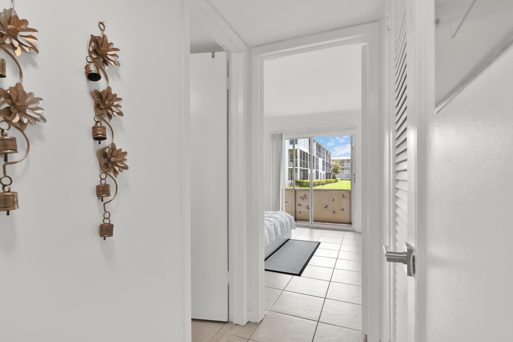 175 Fanshaw E - Photo 14