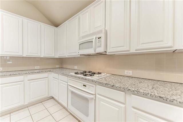 2424 Brycewood Lane - Photo 7