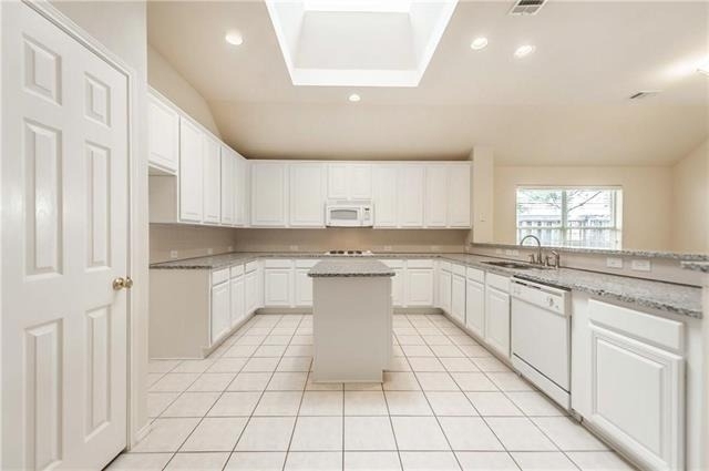 2424 Brycewood Lane - Photo 5