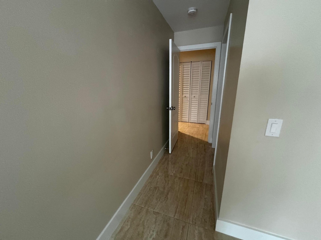 5520 Coach House Circle - Photo 16