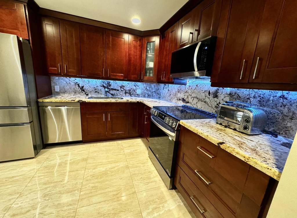 5520 Coach House Circle - Photo 8