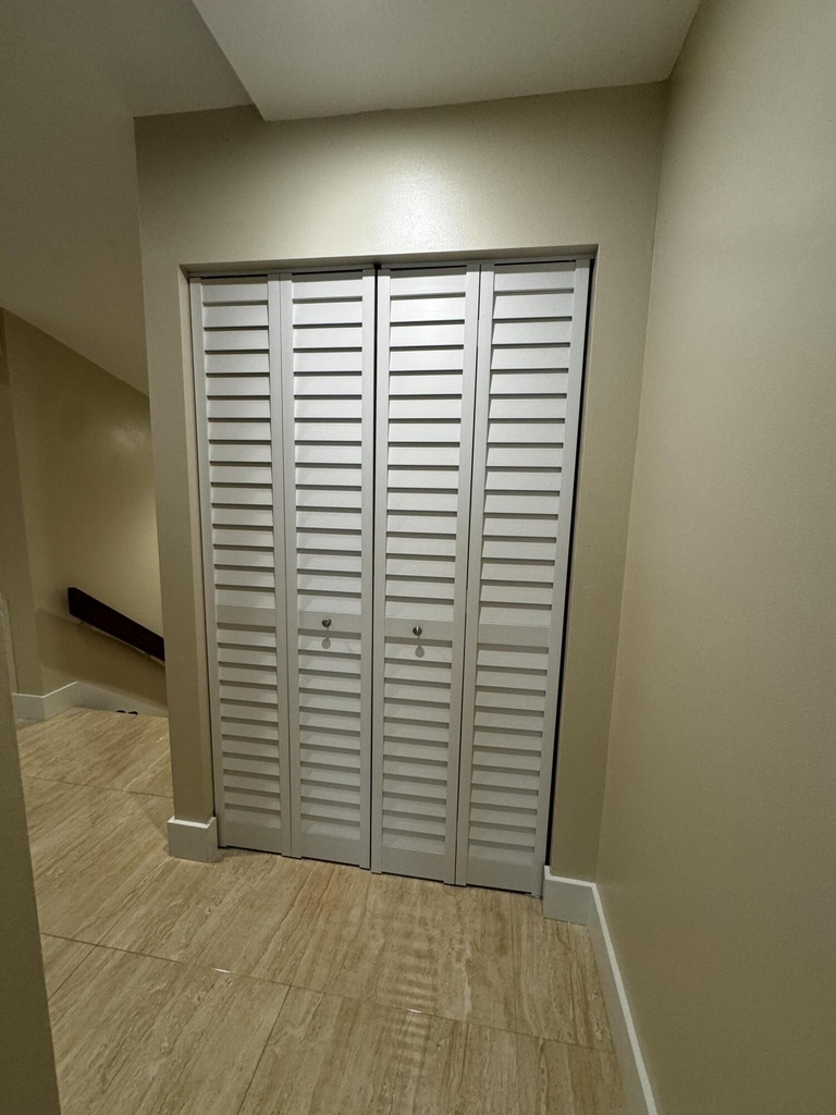 5520 Coach House Circle - Photo 5