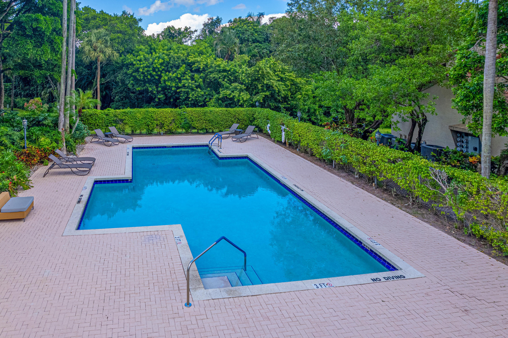 5520 Coach House Circle - Photo 39
