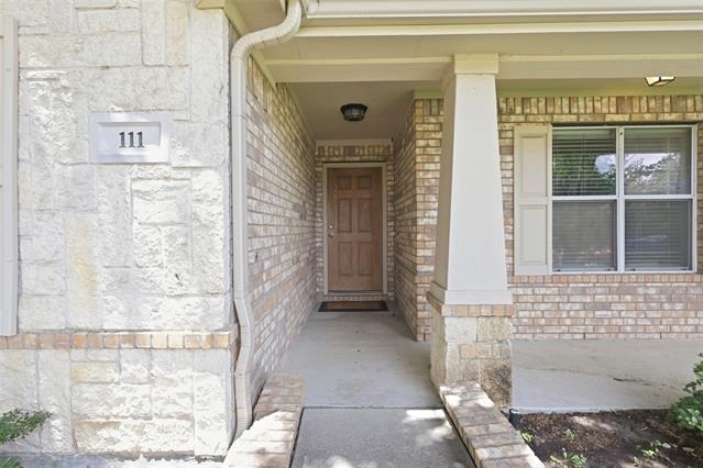 111 Shadybrook Drive - Photo 3