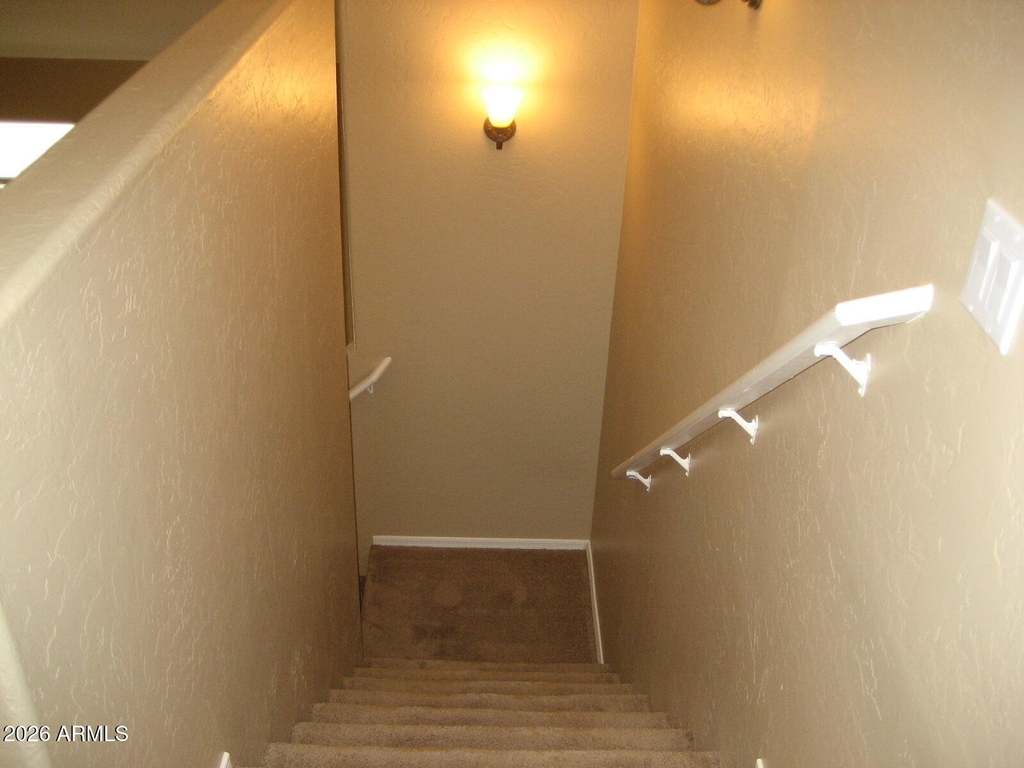 2027 E University Drive - Photo 32