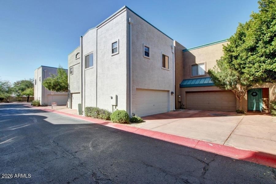 2027 E University Drive - Photo 1