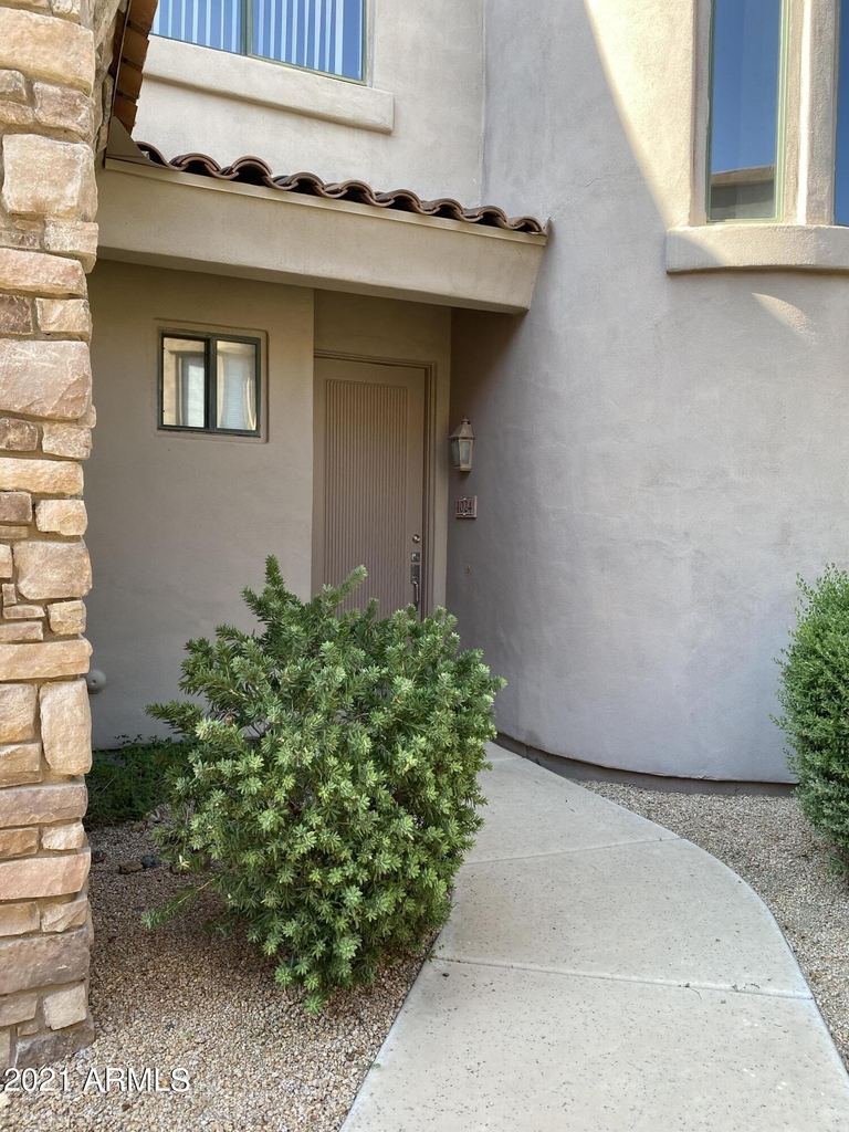 19550 N Grayhawk Drive - Photo 2