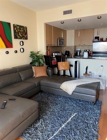 1200 Main Street - Photo 2