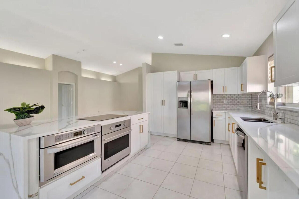 7893 Stanza Street - Photo 4
