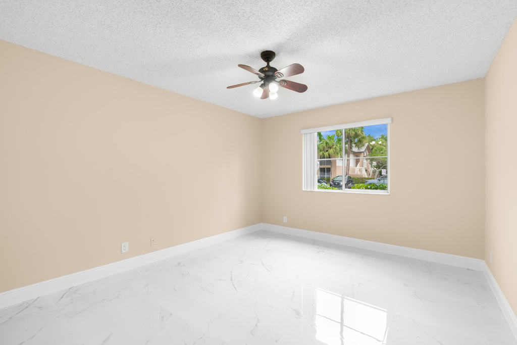 9855 Westview Drive - Photo 20