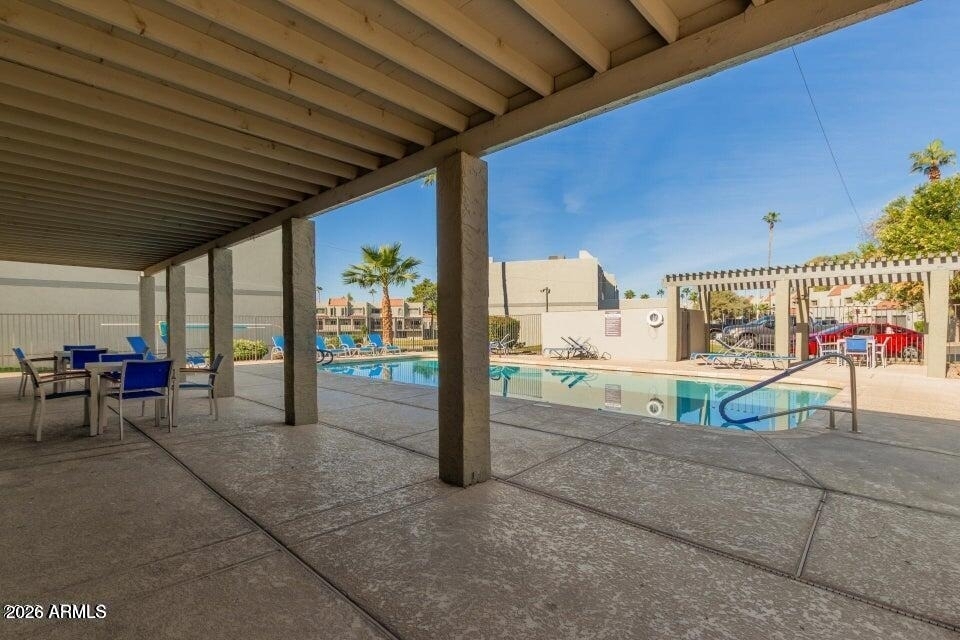 2524 S El Paradiso -- - Photo 10