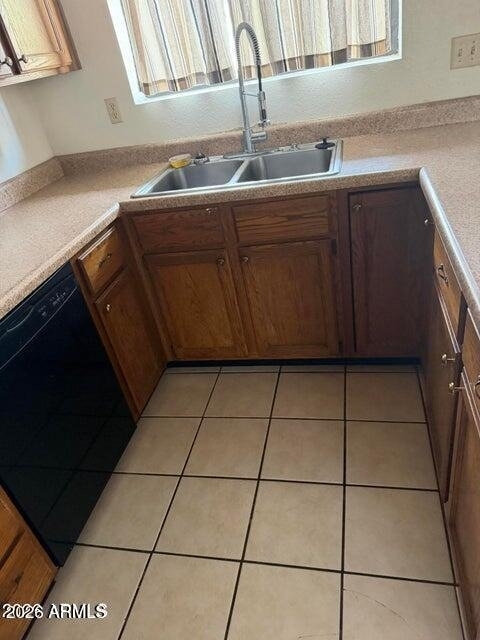 2524 S El Paradiso -- - Photo 15