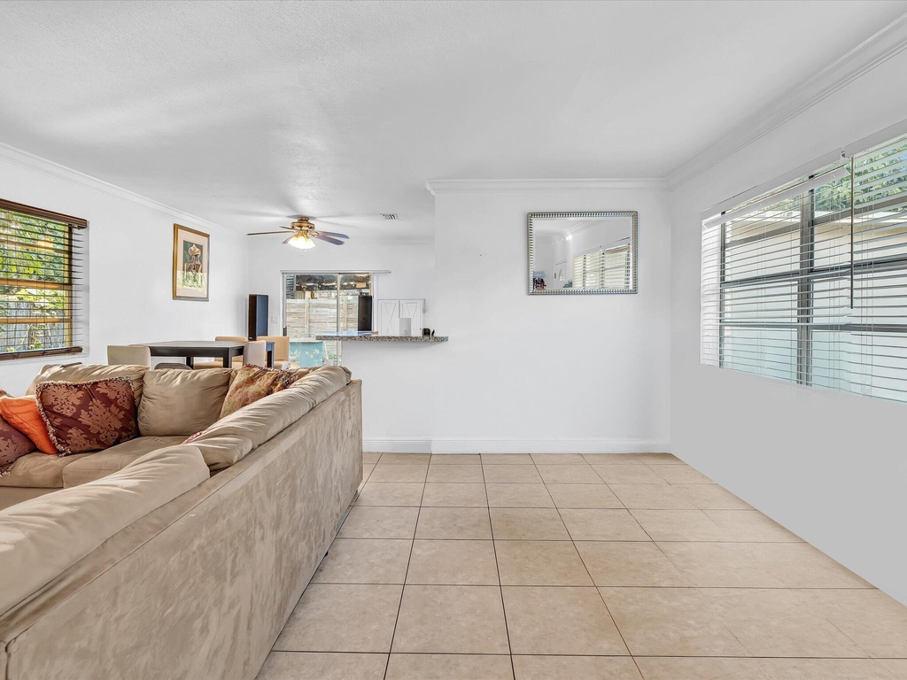 700 Sw 5th Court - Photo 9