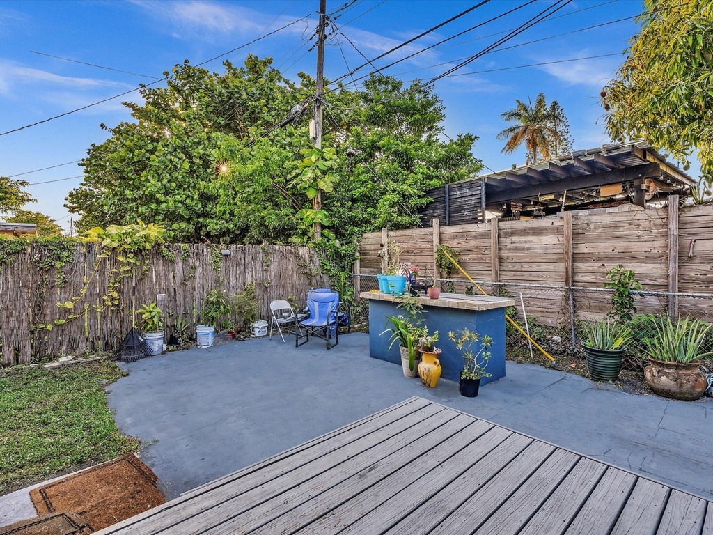 700 Sw 5th Court - Photo 22
