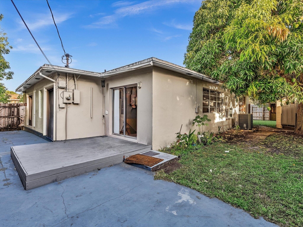 700 Sw 5th Court - Photo 26