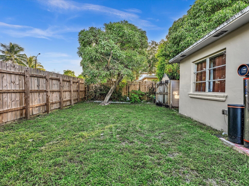 700 Sw 5th Court - Photo 28