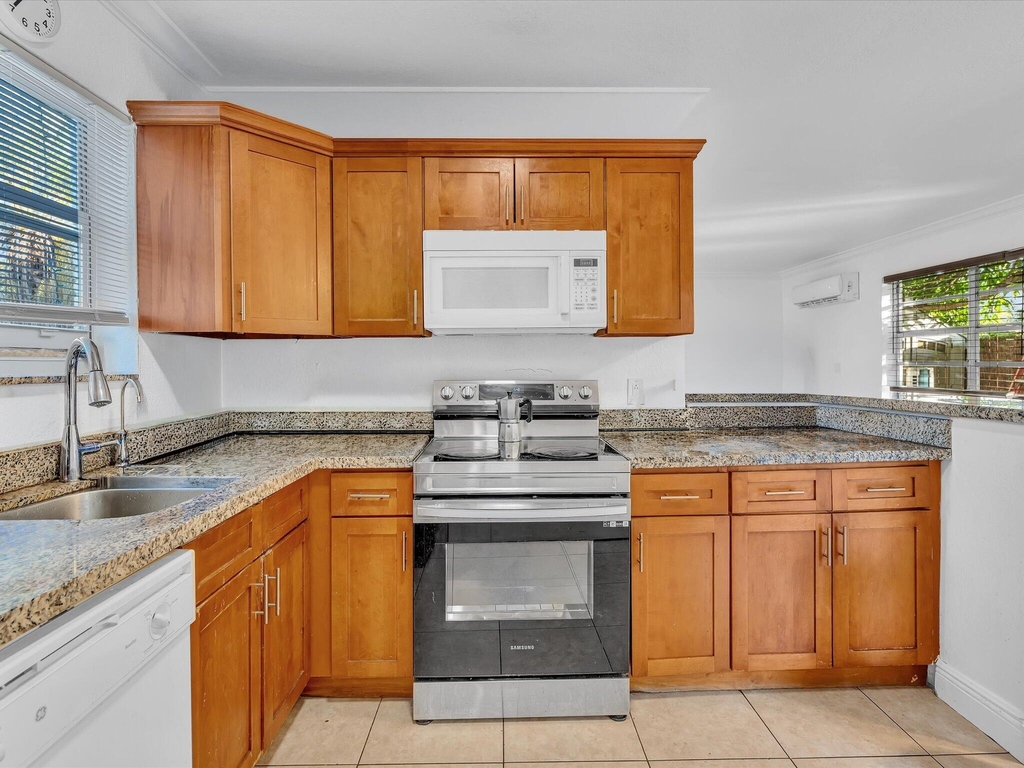 700 Sw 5th Court - Photo 17