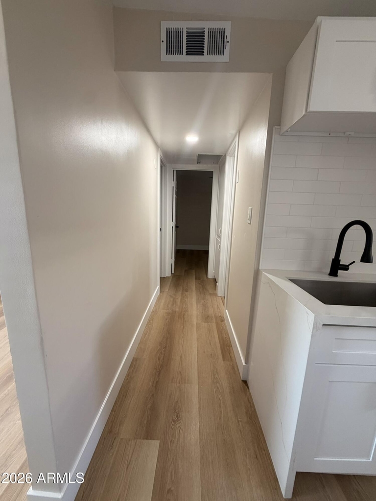 909 S Kenwood Circle - Photo 7