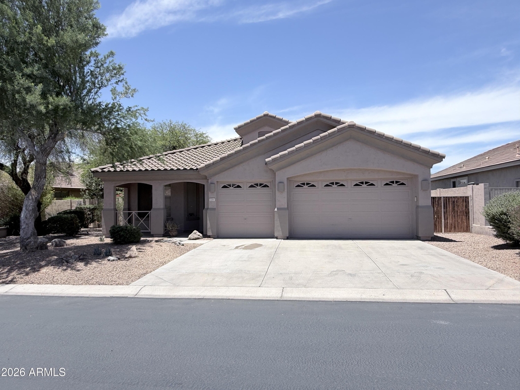 7310 E Mallory Circle - Photo 0