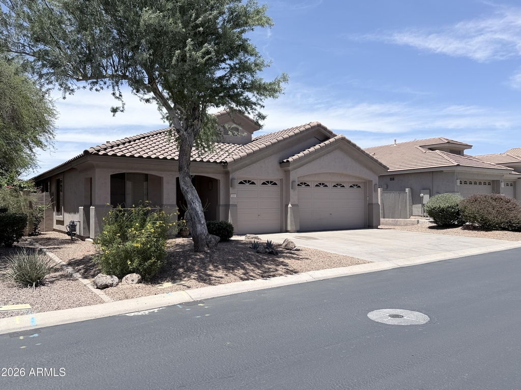 7310 E Mallory Circle - Photo 2
