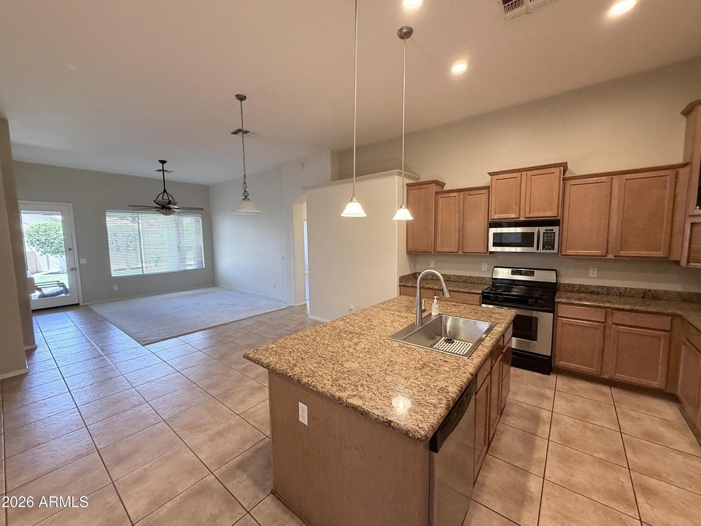 7310 E Mallory Circle - Photo 6